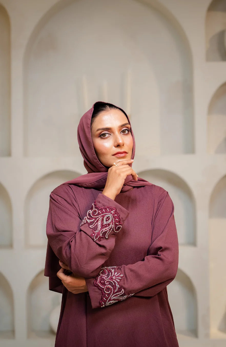 Sareen - Embroidered Abaya Set