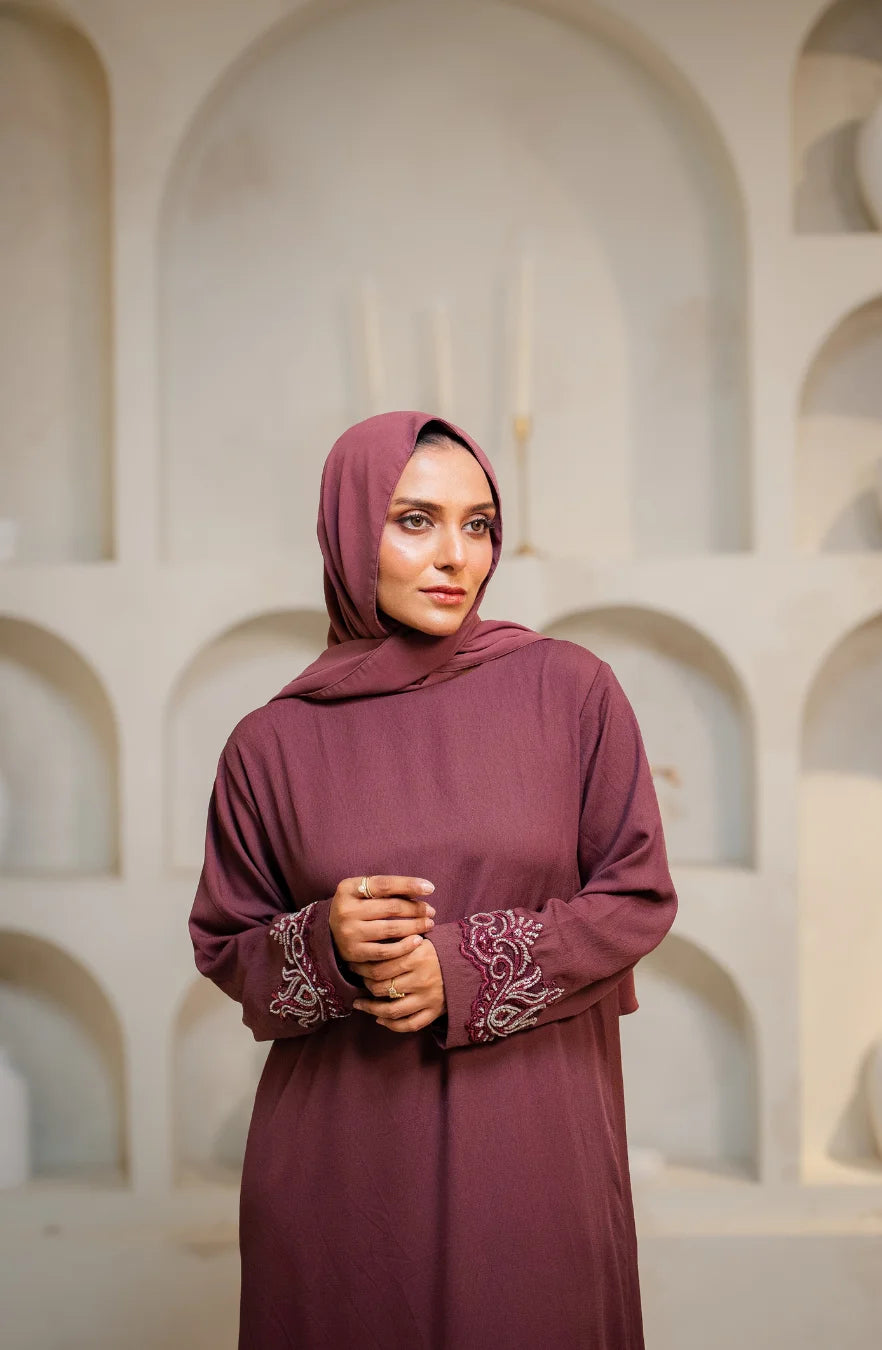 Sareen - Embroidered Abaya Set