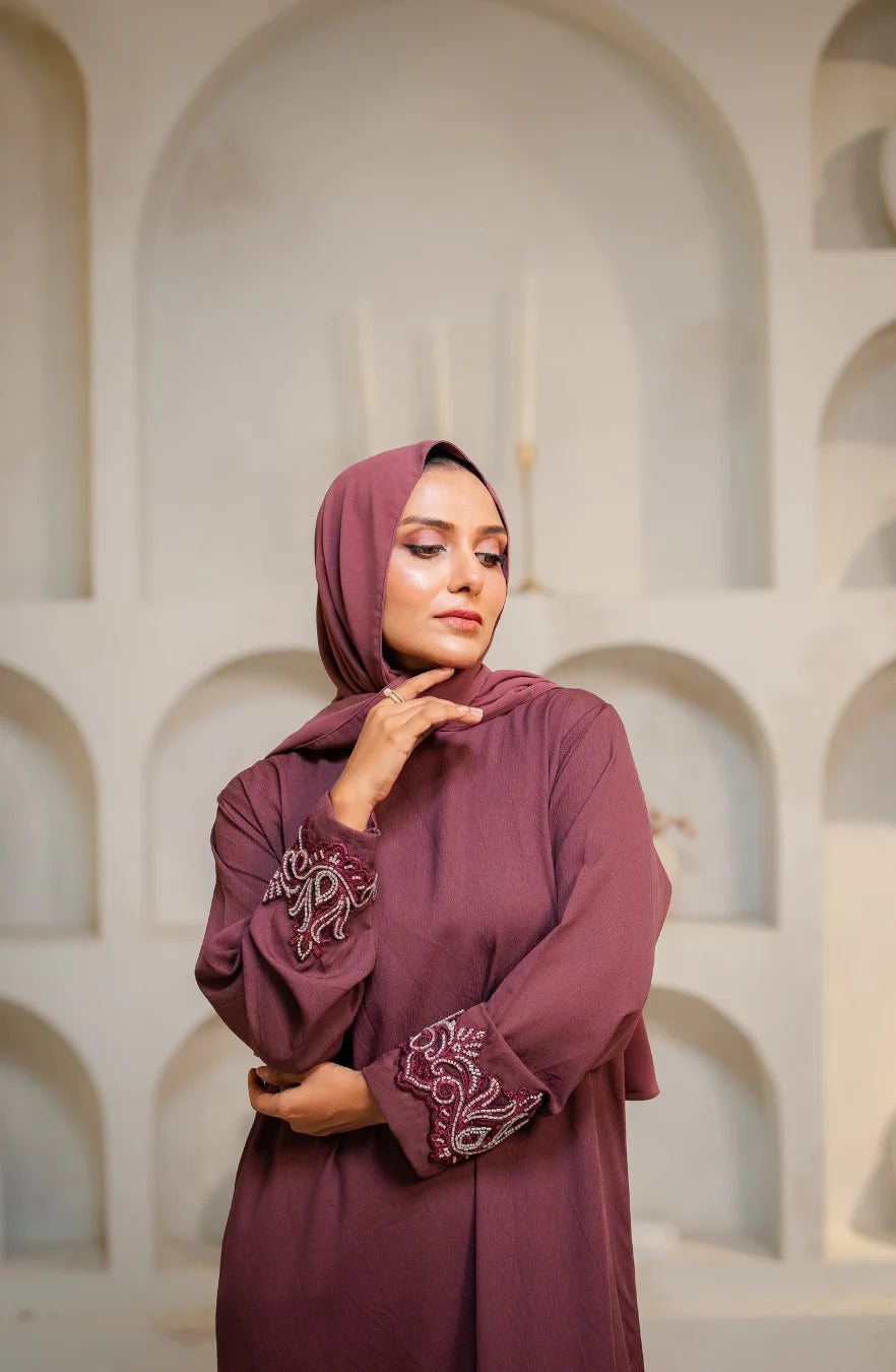 Sareen - Embroidered Abaya Set