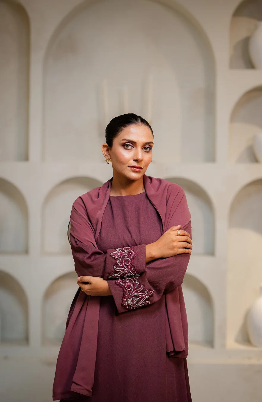 Sareen - Embroidered Abaya Set