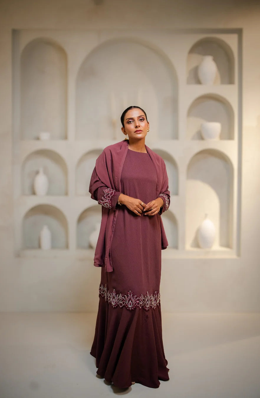 Sareen - Embroidered Abaya Set