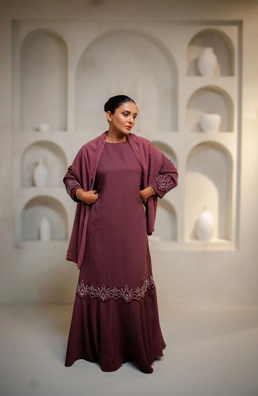 Sareen - Embroidered Abaya Set